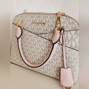 Michael Kors bag- Perfect for Spring!🌷